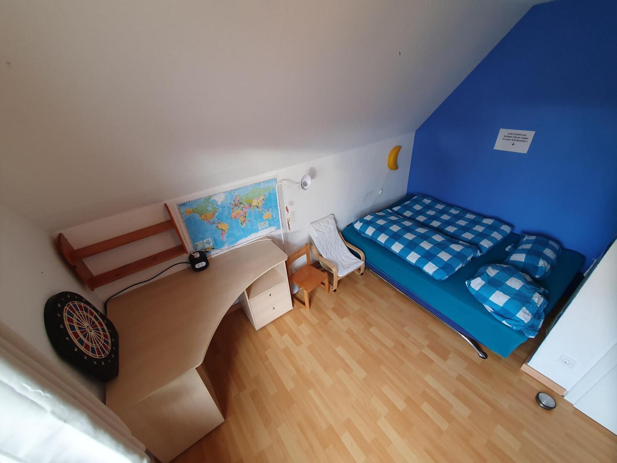 Geraeumiges Ferienhaus In Bad Salzuflen Mit Einfacher Ausstattung, Fuer Geschaeftsreisende, Gruppen Oder Familien Geeignet, 4 Schlafzimmer Eksteriør bilde