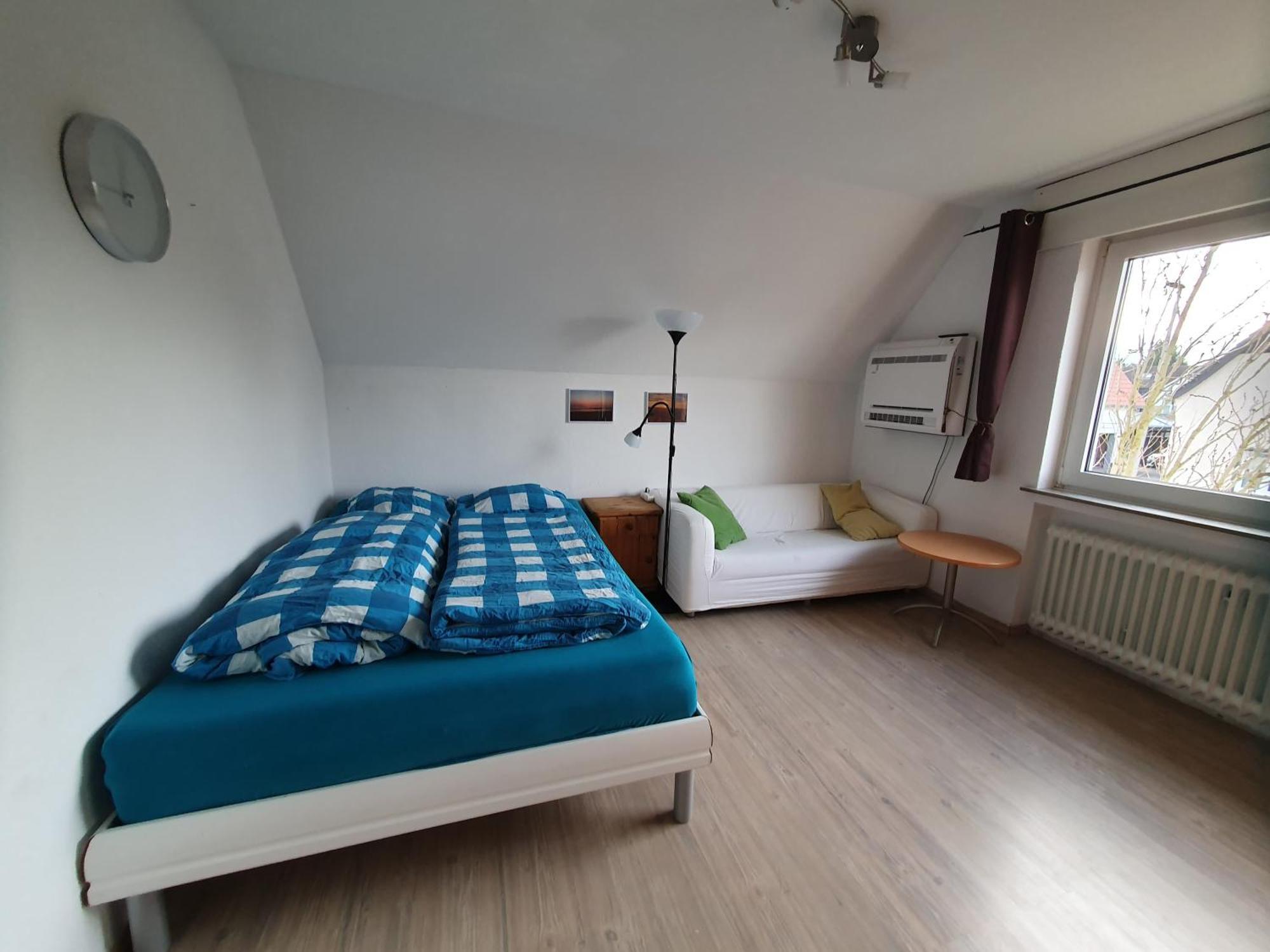 Geraeumiges Ferienhaus In Bad Salzuflen Mit Einfacher Ausstattung, Fuer Geschaeftsreisende, Gruppen Oder Familien Geeignet, 4 Schlafzimmer Eksteriør bilde